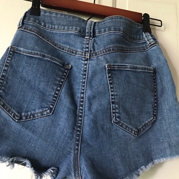 NWT, GAP cheeky sky high denim shorts, size: 26/2P - Picture 11 of 16